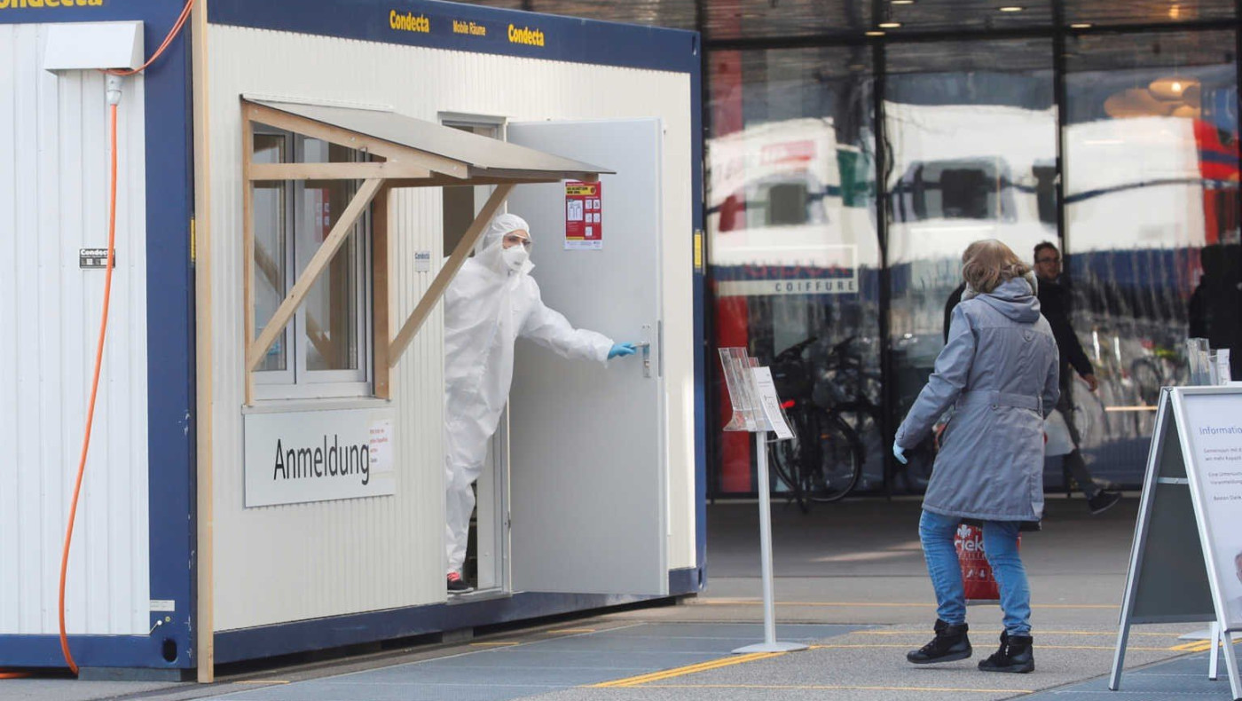 235 νεκροί στην Ελβετία, πάνω από 13.000 τα κρούσματα