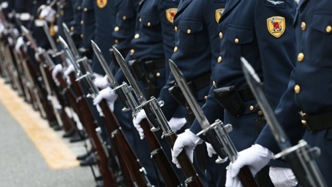 Τις Ένοπλες Δυνάμεις ρίχνει στη «μάχη» κατά του κορωνοϊού η κυβέρνηση