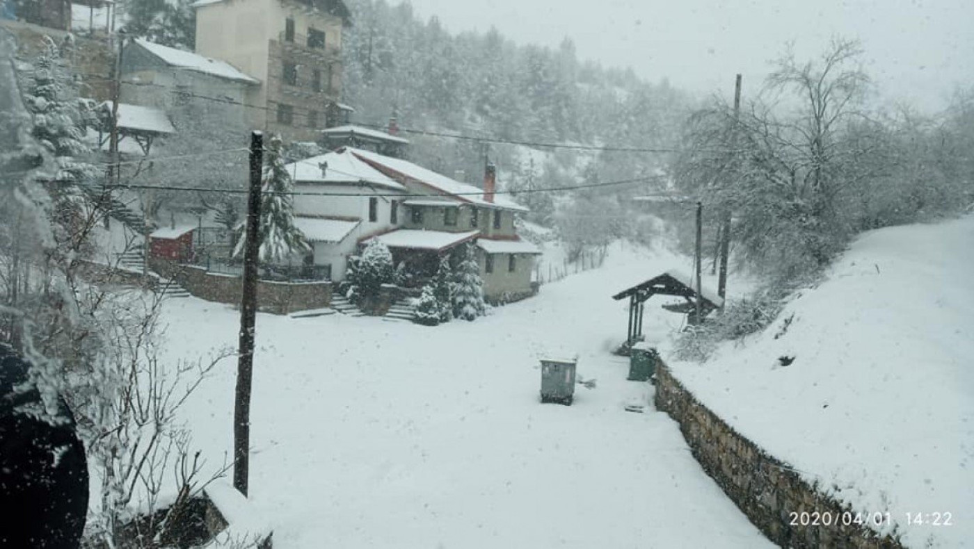 Με χιόνια έκανε ποδαρικό ο Απρίλιος στη Βέροια