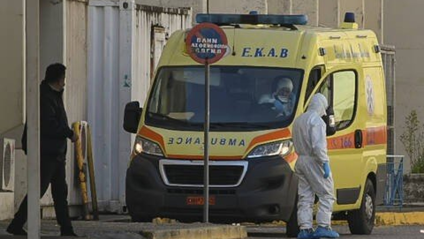 Κορωνοϊός: Κατέληξε 67χρονη στη Βούλα, στους 89 οι νεκροί στην Ελλάδα