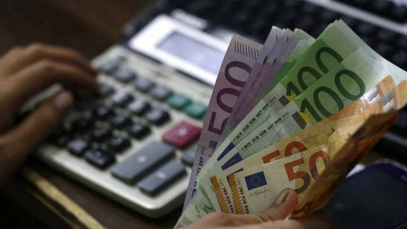 Οικονομία: Φοροελαφρύνσεις κόντρα στις επιπτώσεις της πανδημίας