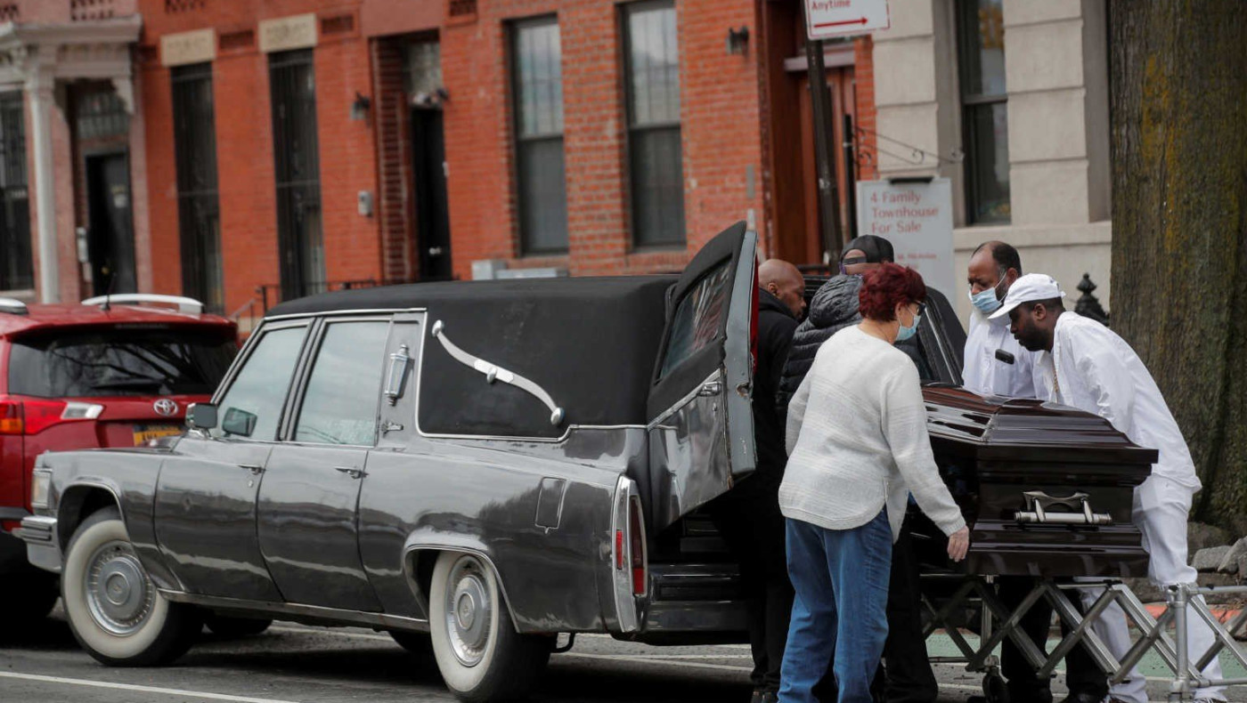 Κορωνοϊός: Αρνητικό και... τραγικό ρεκόρ θανάτων σε μία μέρα στη Νέα Υόρκη