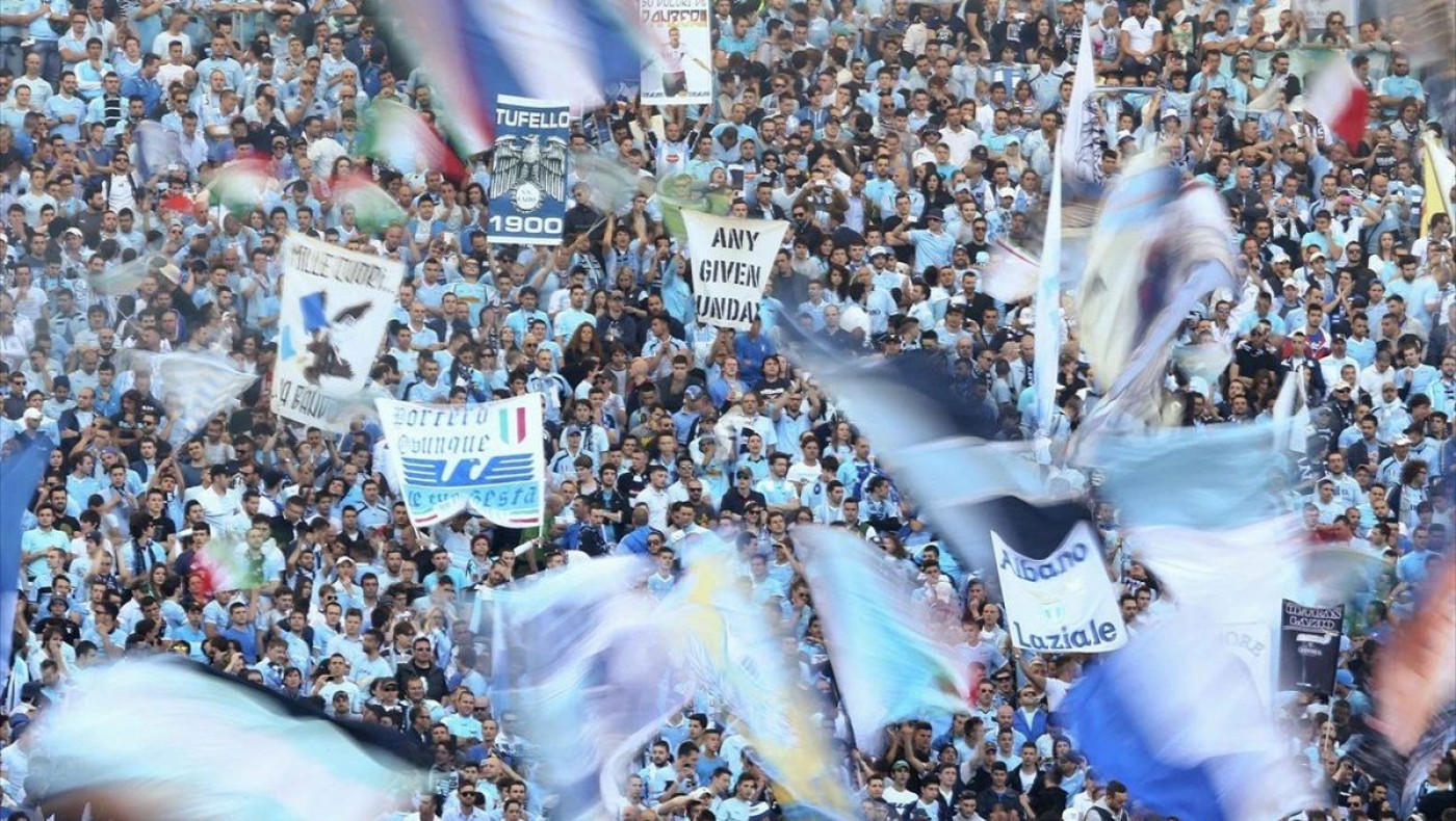 «Οι επιστήμονες δεν είναι οπαδοί, βρείτε εμβόλιο»