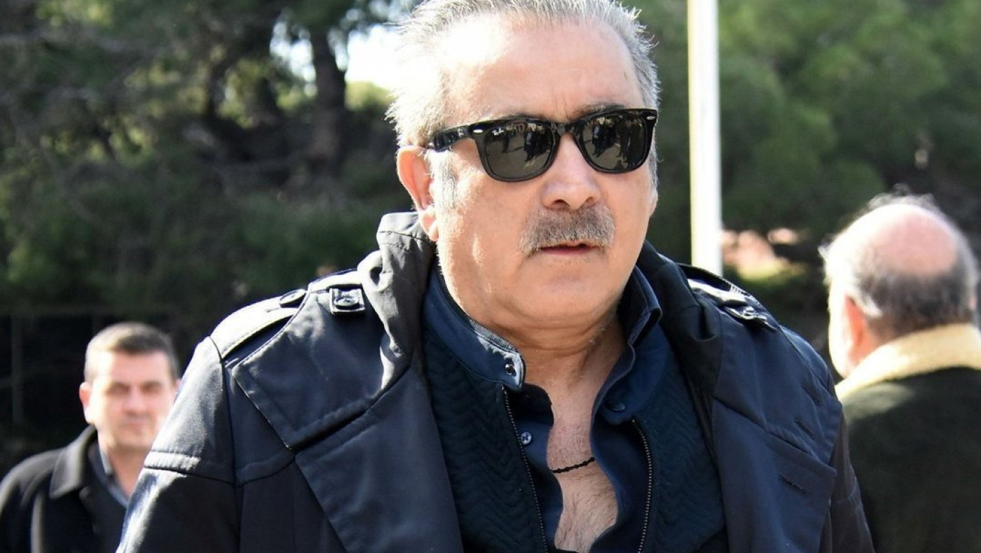 Λάκης Λαζόπουλος: «Το διαδίκτυο έχει και λεκάνες να θέλει να κάνει ο καθένας τον εμετό του»