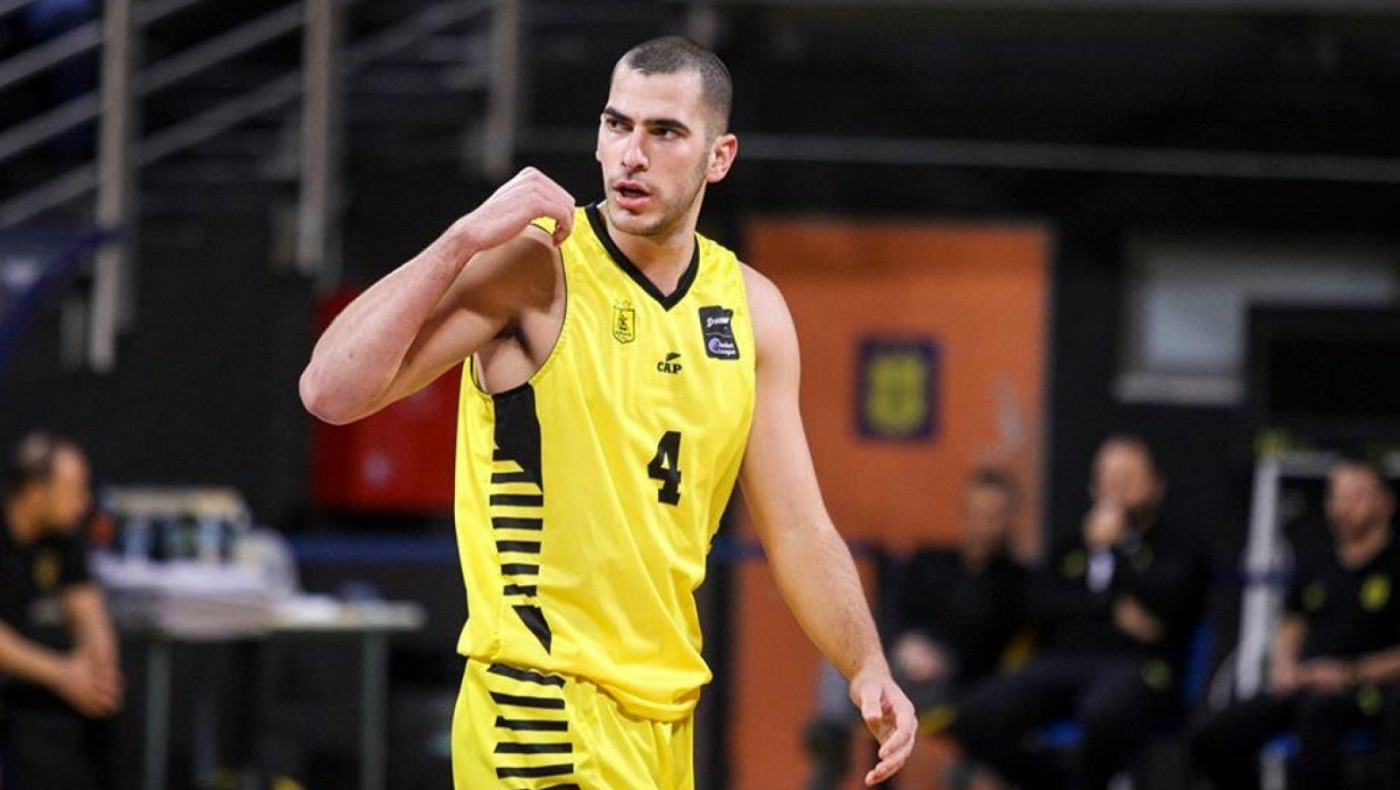 Προπόνηση στο σπίτι για τον Λευτέρη Μποχωρίδη!