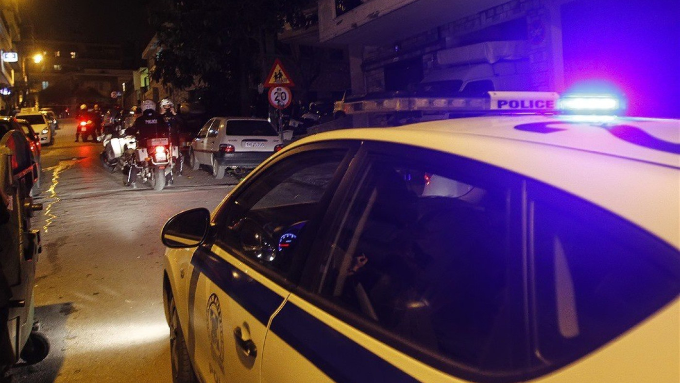 Σοκ στη Λάρισα: Βρέθηκε νεκρός στη μέση του δρόμου