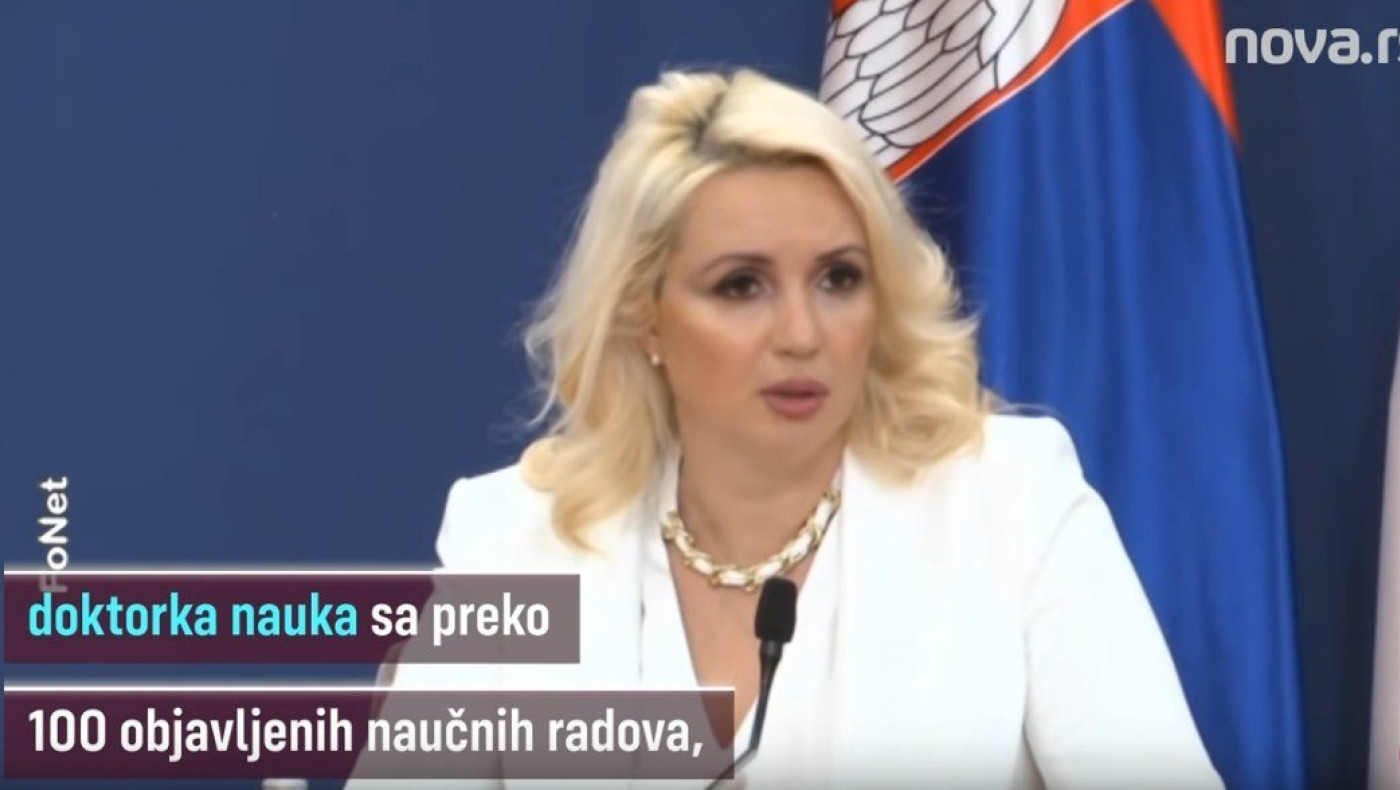 Στην Ελλάδα ο Τσιόδρας, στην Σερβία πανέμορφη ξανθιά γιατρός