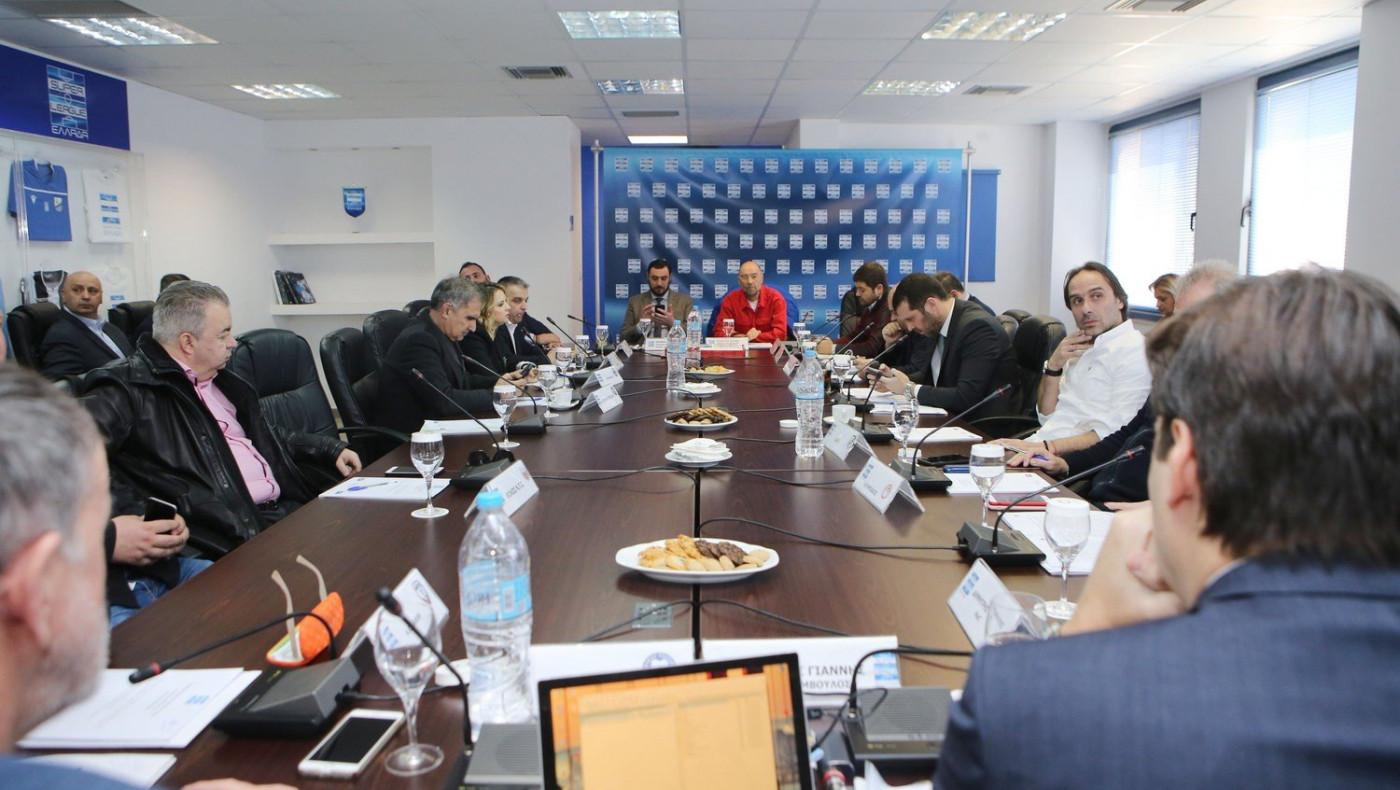 Ετοιμη η Super League 1 για μια τεράστια σαχλαμάρα  με 18 ομάδες