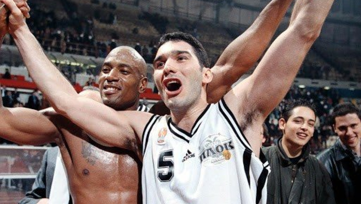 Νικολαΐδης: «Τι μας είπε ο Πέτζα πριν το μεγάλο τρίποντο στο ΣΕΦ»