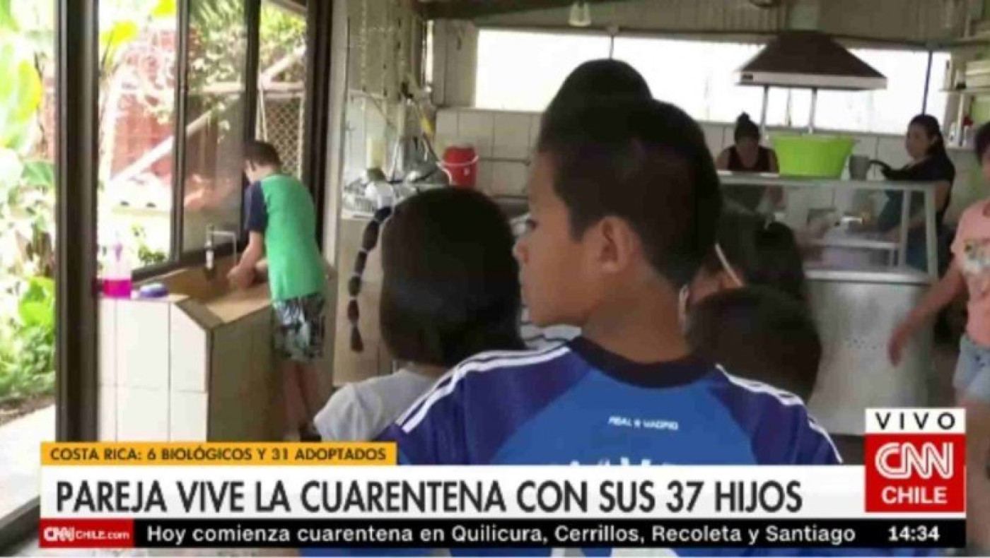Μια οικογένεια στην Κόστα Ρίκα περνά καραντίνα με 37 παιδιά!