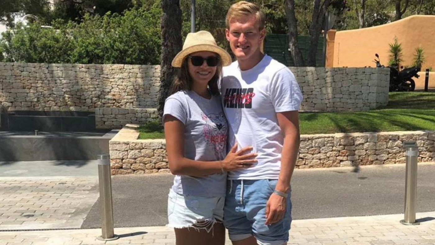 Απολαμβάνει τη ζωή στη Θεσσαλονίκη ο Κάρολ Σφιντέρσκι με την οικογένεια του