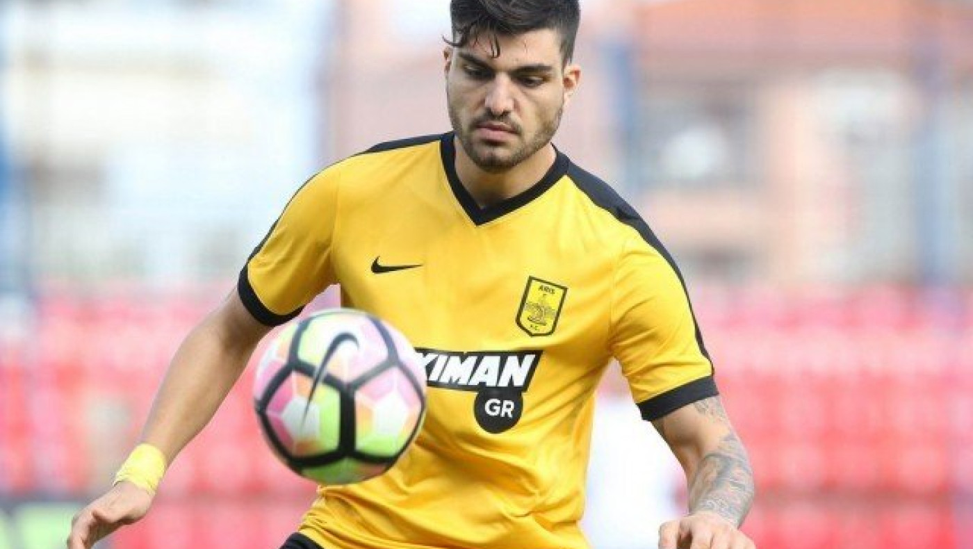 Καπνίδης: «Ζητάμε να γυρίσουμε Ελλάδα, η Πρεσβεία δεν ασχολείται»