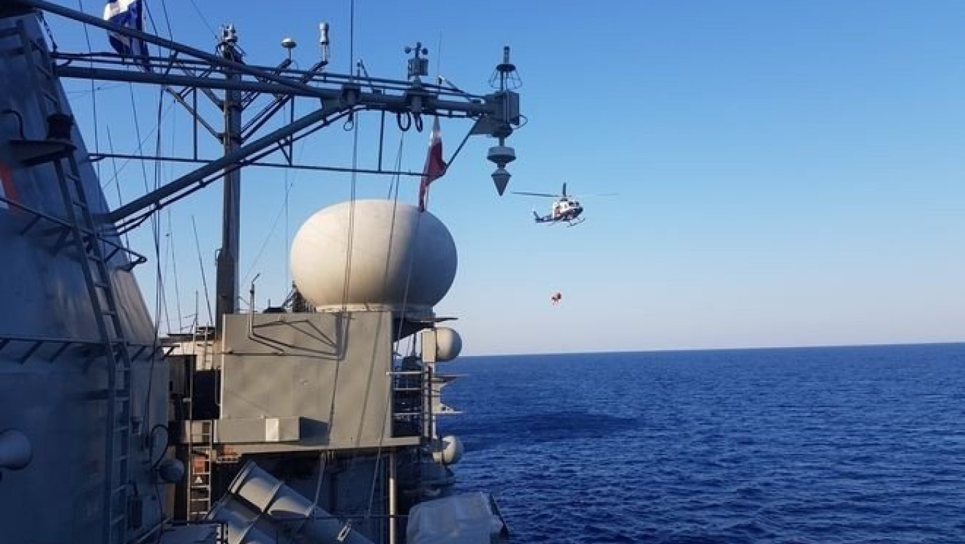 Βρέθηκαν στο Ιόνιο τα συντρίμμια του ΝΑΤΟϊκού ελικοπτέρου