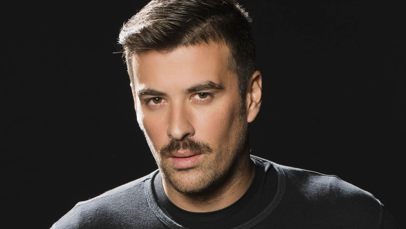 Γιάννης Αϊβάζης: Νοσηλεύεται με κορονωϊό - Χρειάστηκε οξυγόνο