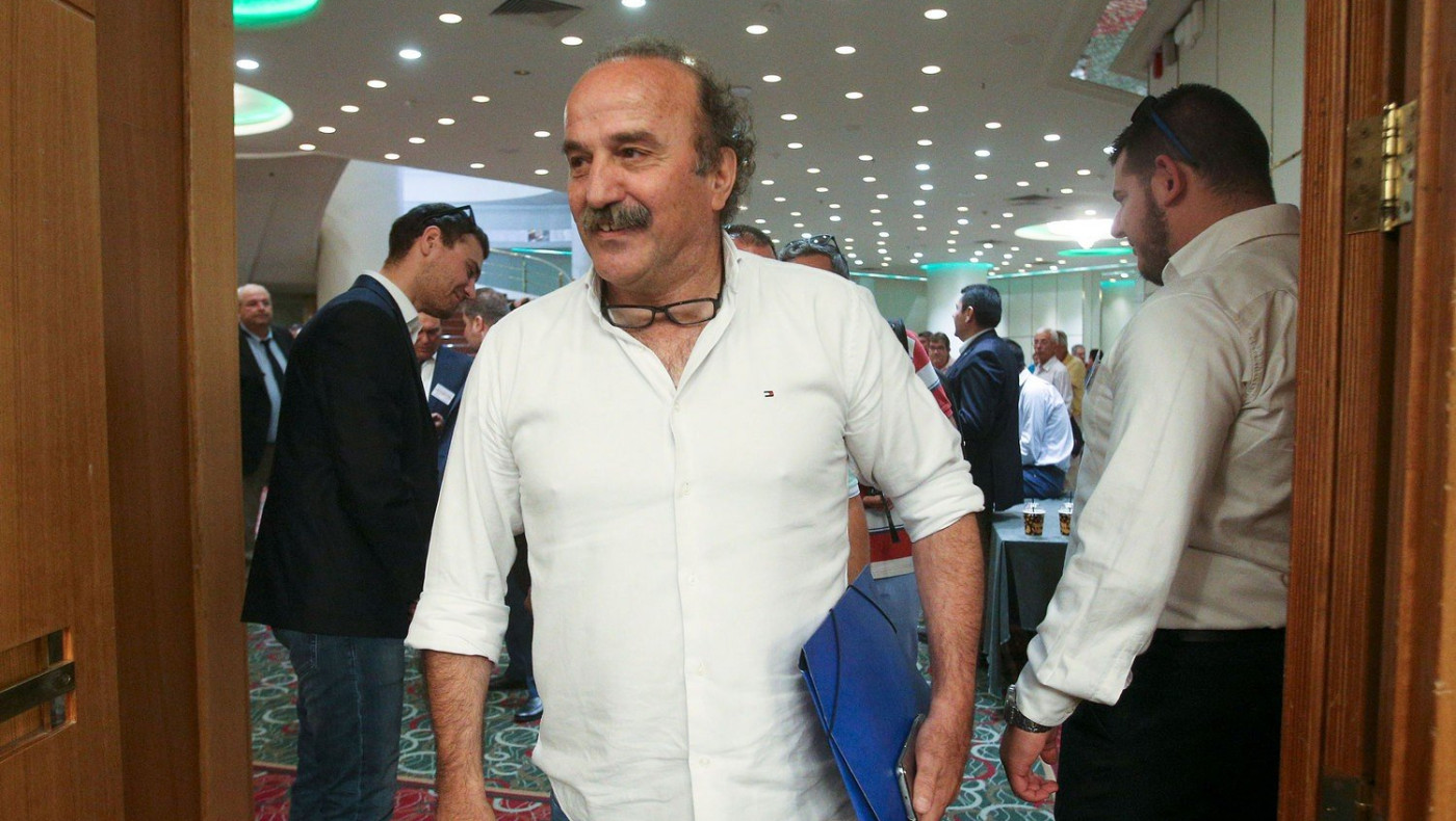 «Επεμβαίνει στο αυτοδιοίκητο ο Αυγενάκης, άβουλος ο Γραμμένος»