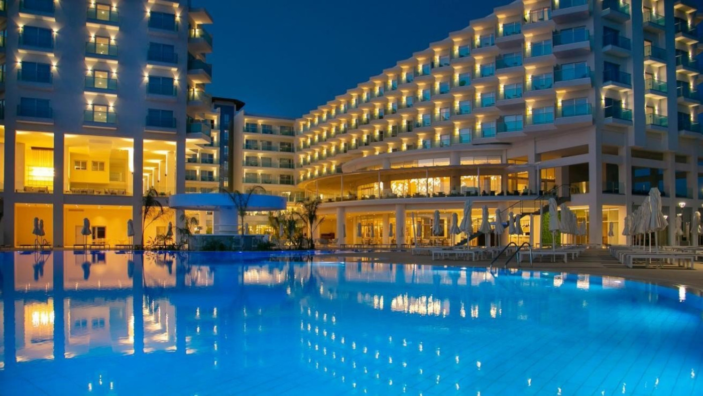 Ξενοδοχεία: Αυστηρά μέτρα και νέοι κανόνες από τη Δευτέρα