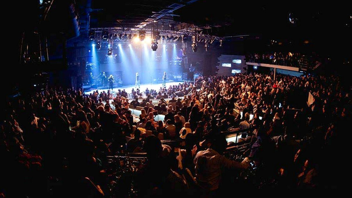 Από τραγουδιστής έγινε αγρότης και ξενοδόχος στην Εύβοια