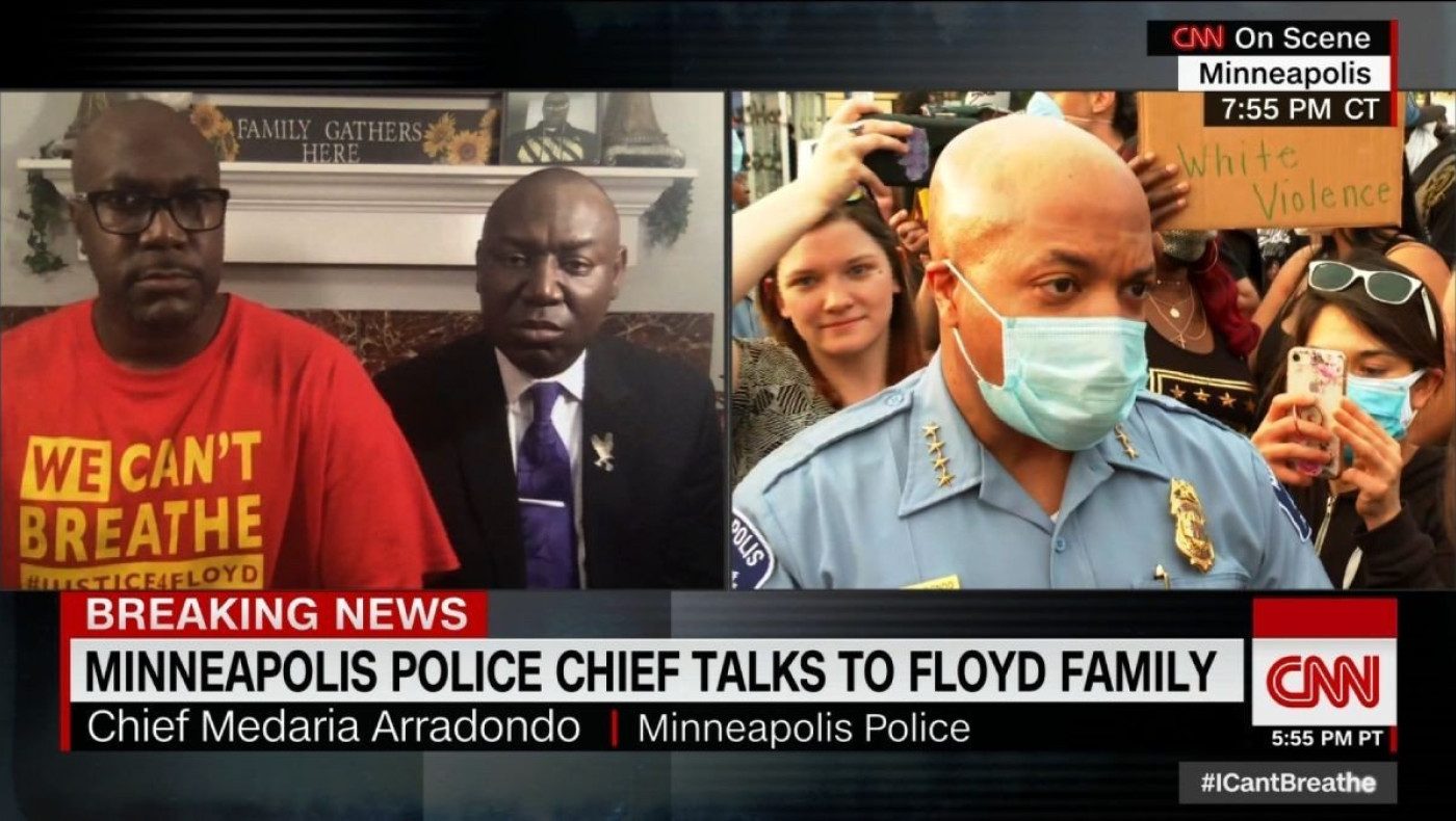 Τηλεοπτικό τετ-α-τετ του αδελφού του Φλόιντ με την αστυνομία της Μινεάπολης