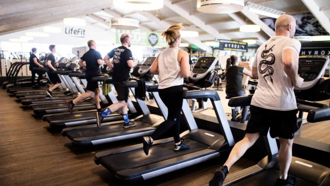 Άρση μέτρων: Τι θα ισχύσει σε νυχτερινά κέντρα, beach bar και γυμναστήρια