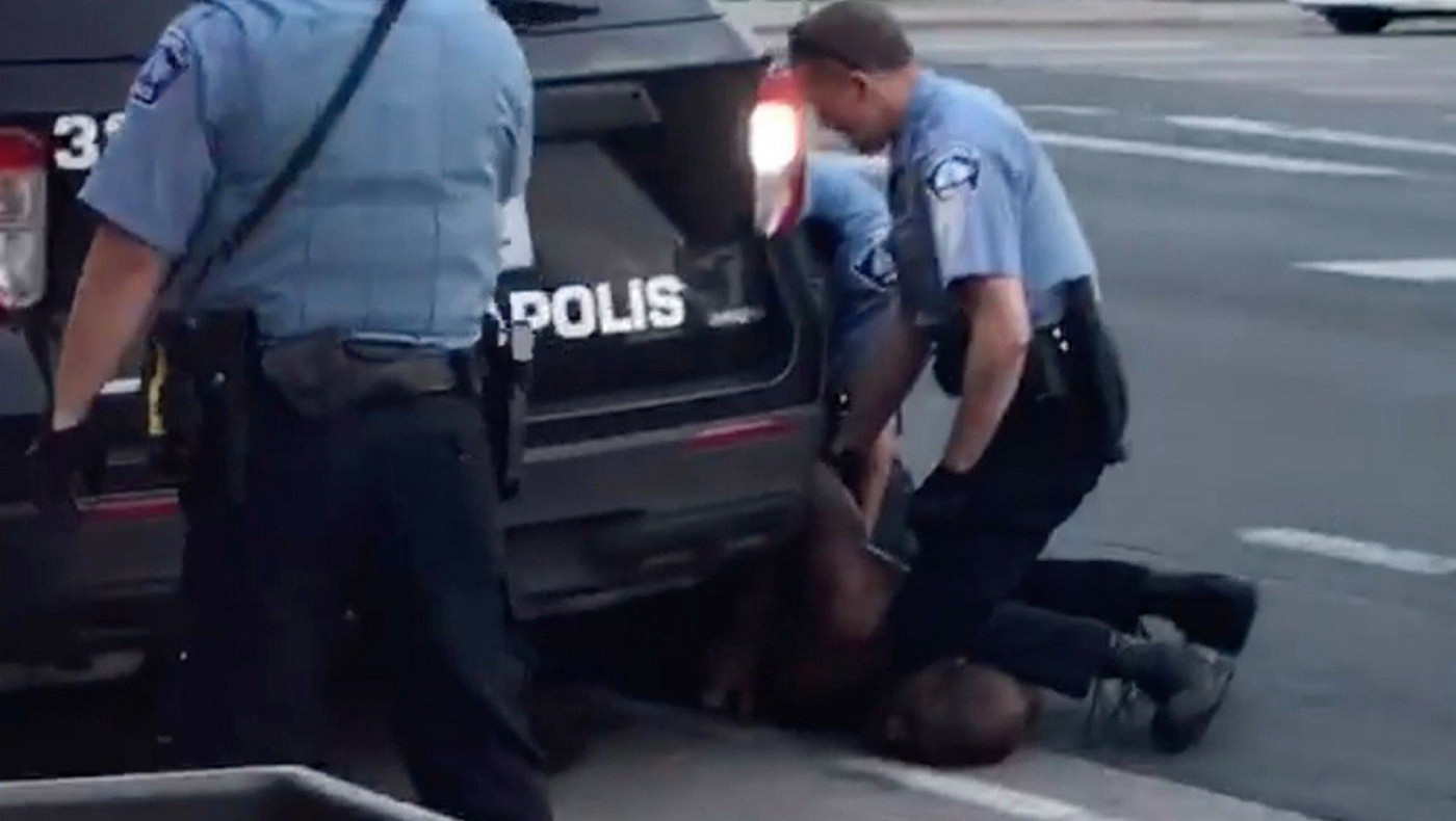 Μινεάπολη: Συνελήφθη ο πρώην αστυνομικός για τον φόνο του Τζορτζ Φλόιντ