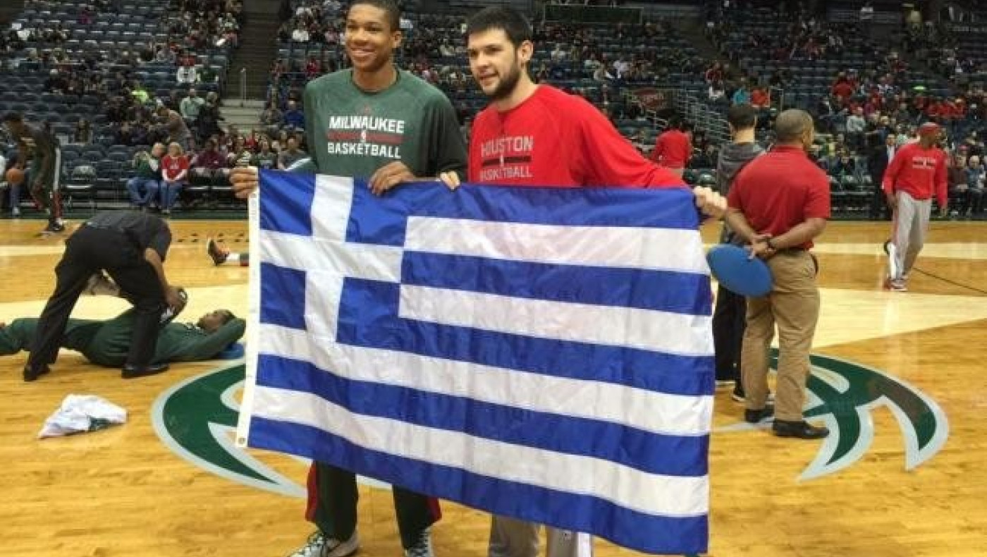 Τρώνε και πίνουν μαζί οι Έλληνες NBAers (pic)