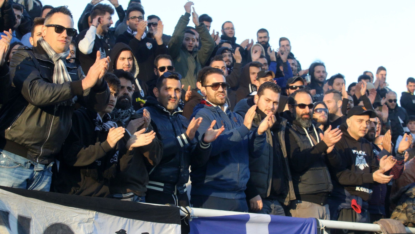 Σκαλίστε τις στάχτες, να ξαναβρείτε φωτιά