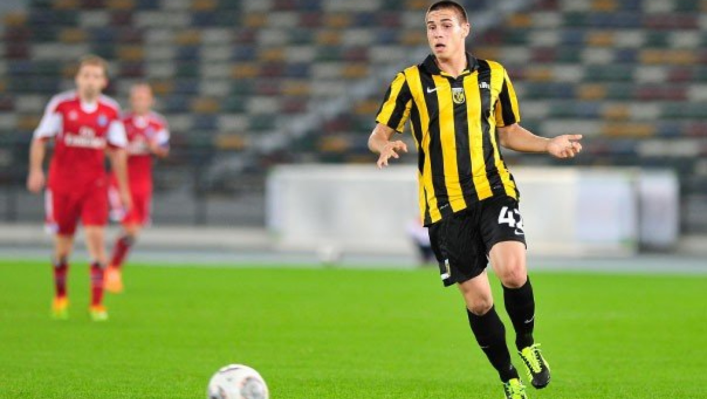 Το... remake του αξέχαστου γκολ του Μπέργκαμπ! (video)