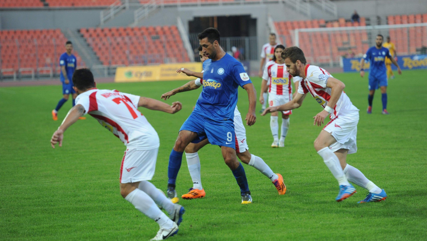 Επιστρέφει στο αρχικό σχήμα ο Περόνε