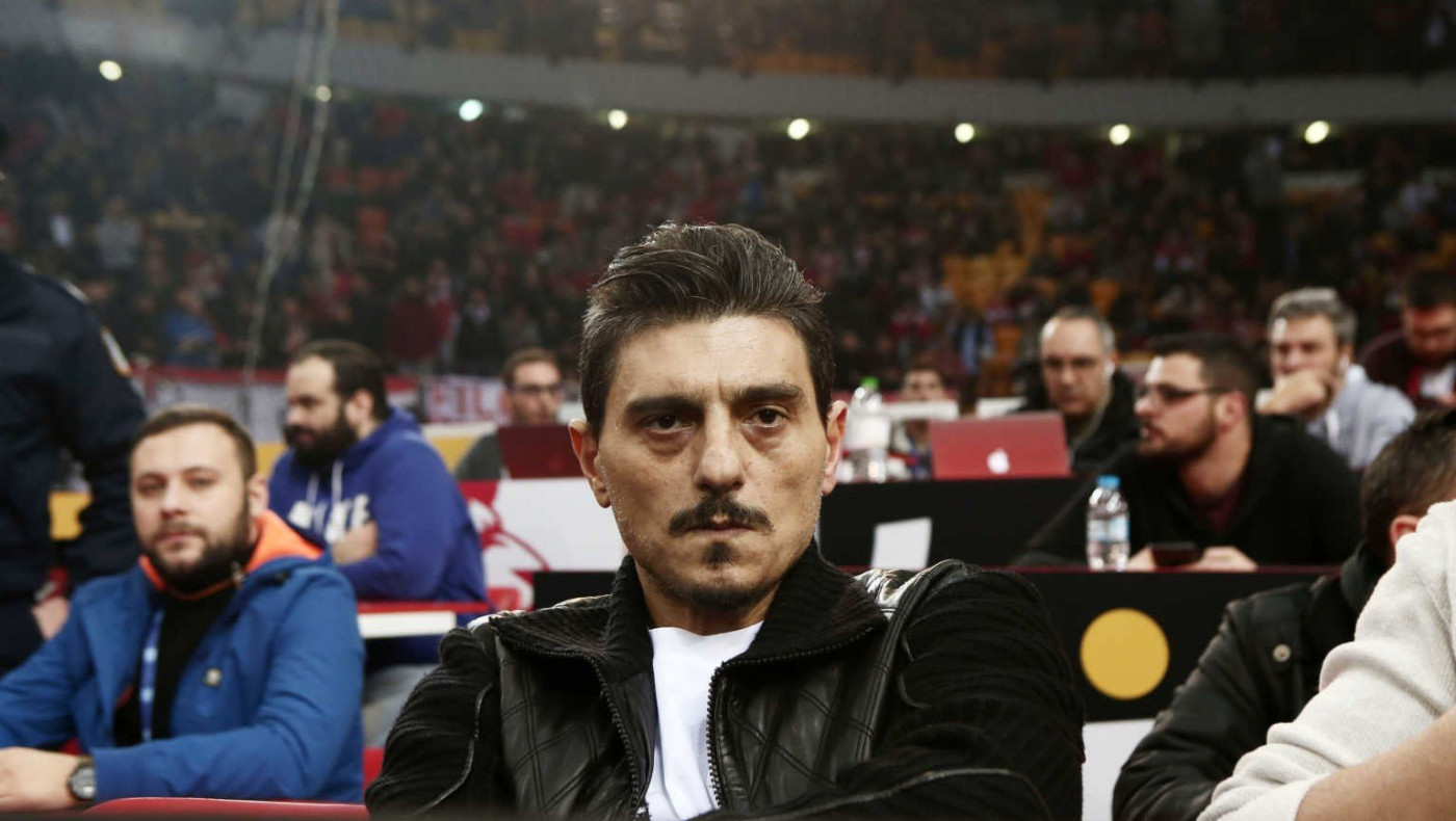 ΣΟΚ: Ντου Παναθηναϊκών στο σπίτι του Γιαννακόπουλου, που το τράβηξε σε βίντεο!