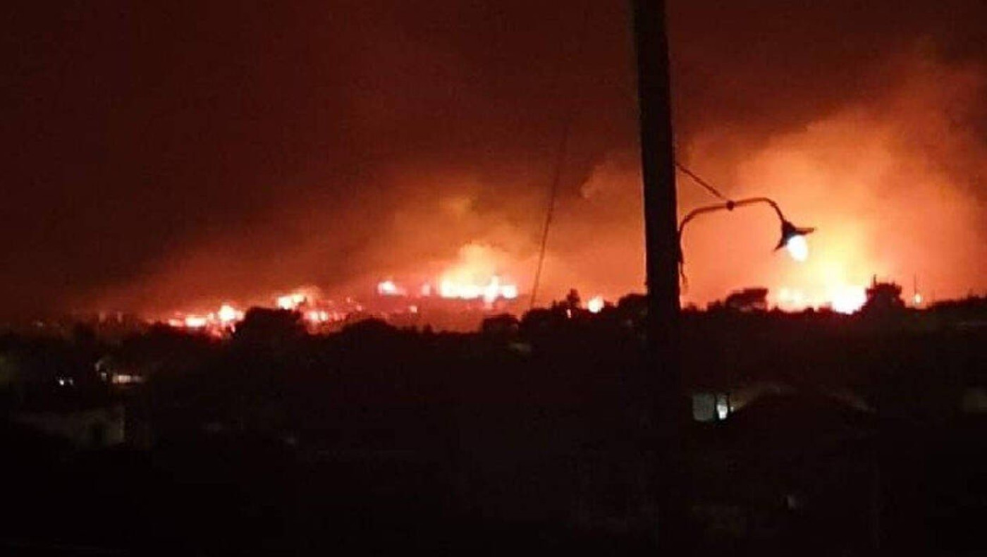 Σε εξέλιξη φωτιά στην Ζάκυνθο, 40 πυροσβέστες στο σημείο