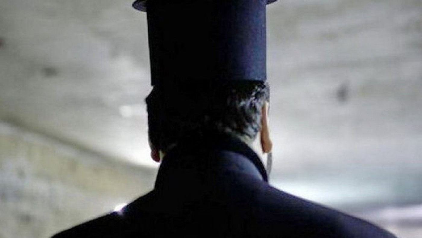 Φθιώτιδα: «Άτακτος» ιερέας έβγαζε τα ράσα και το έπαιζε αγαπητικός