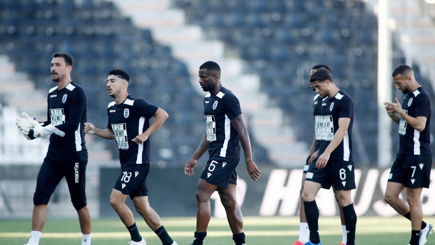 Ενας ΠΑΟΚ του τίποτε και του καθόλου έστεψε τον Ολυμπιακό πρωταθλητή