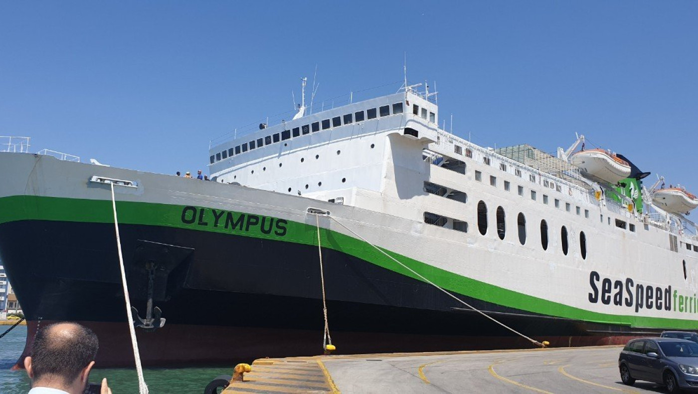 Πλοίο προσέκρουσε στο λιμάνι του Ρεθύμνου