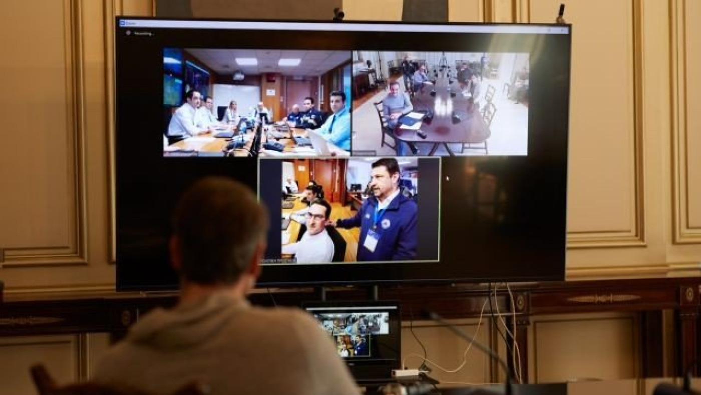 Έκτακτη τηλεδιάσκεψη Μητσοτάκη με Χαρδαλιά και Τσιόδρα