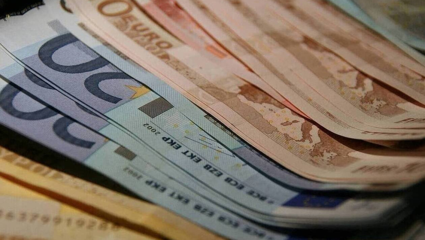 «Μείωση 40% στα ενοίκια, 534 ευρώ για εργαζόμενους»