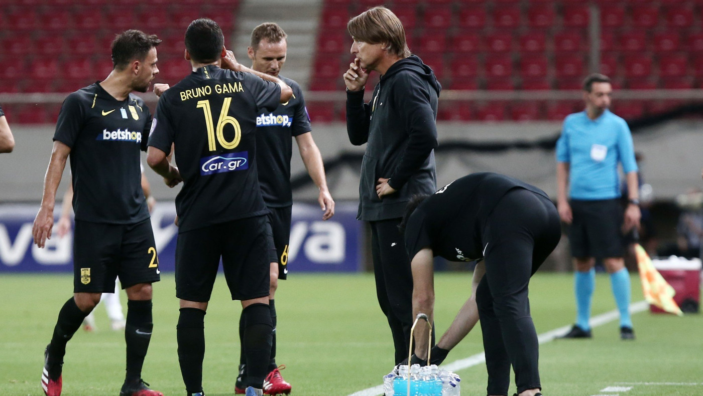 Κάνει τελικές προτάσεις και περιμένει