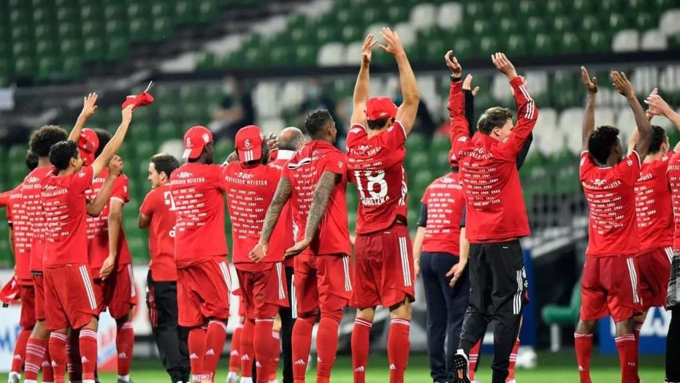 Πανηγυρισμοί με... αποστάσεις στην Μπάγερν Μονάχου