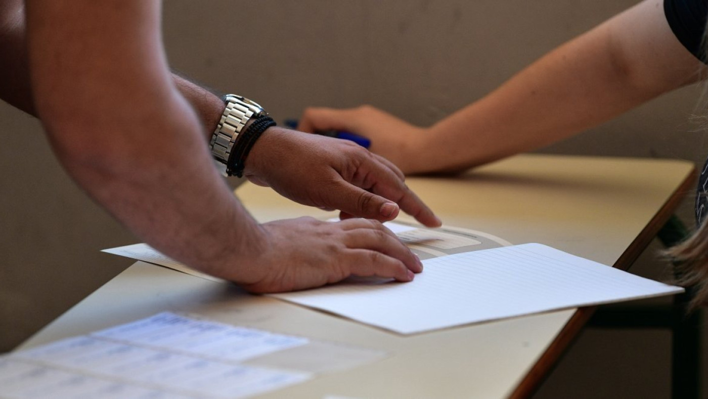 Πανελλαδικές εξετάσεις 2020: Τα θέματα σε Χημεία και Οικονομία