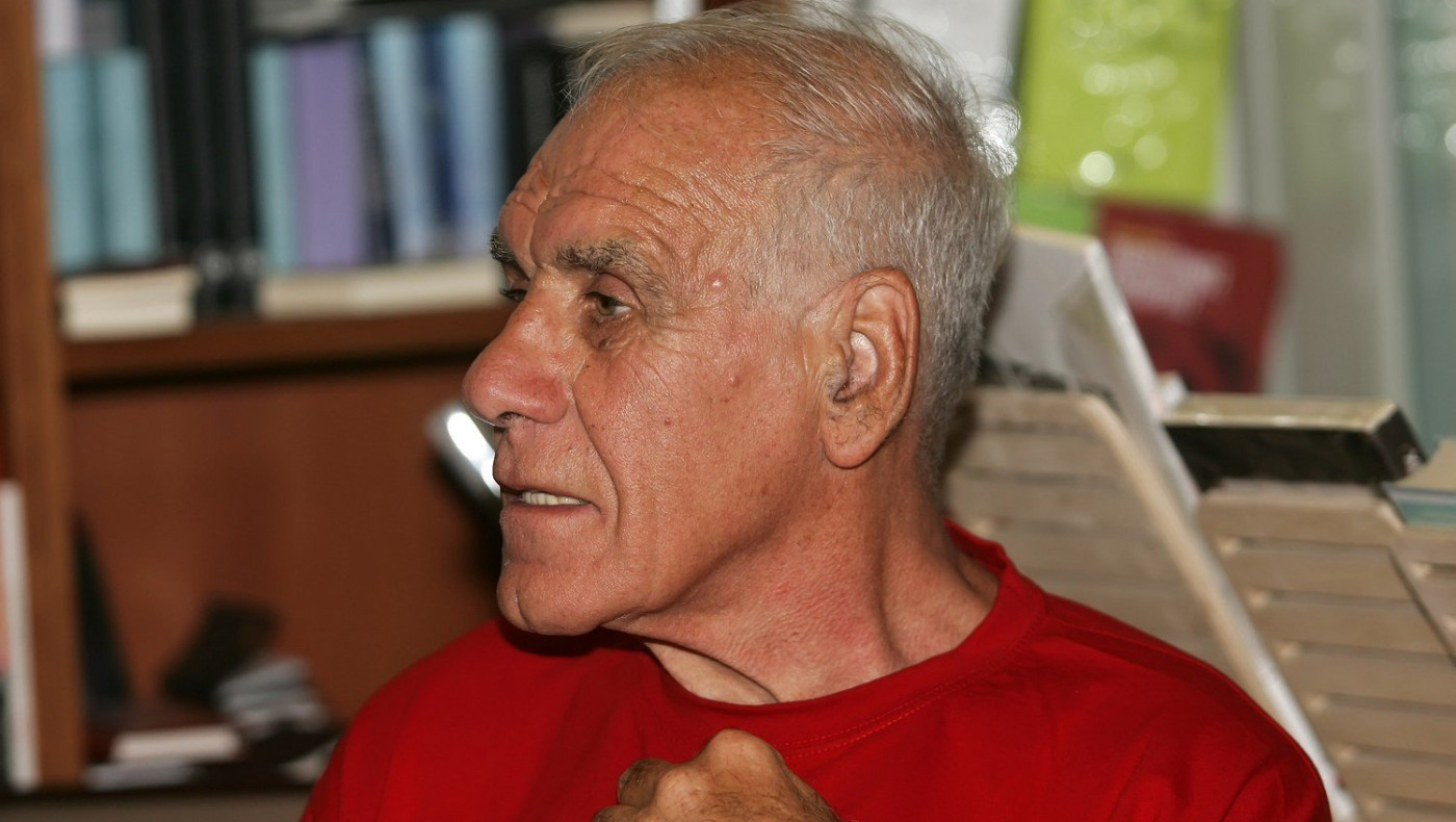 Νίκος Αλέφαντος : Πλήθος κόσμου στον αποχαιρετισμό του «Αλέ»