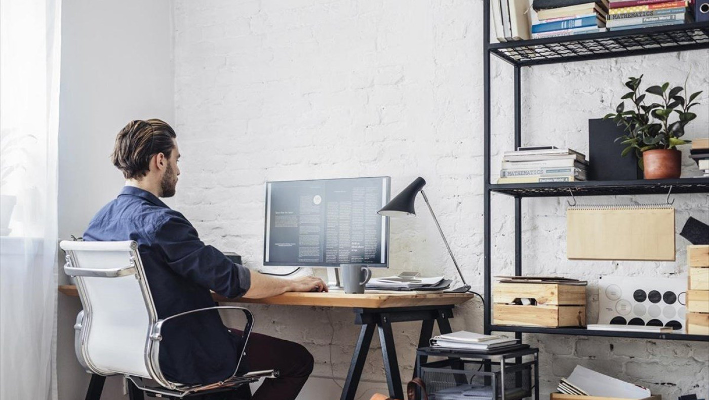 Ως και 922.000 εργαζόμενοι θα μπορούσαν να δουλεύουν από το σπίτι