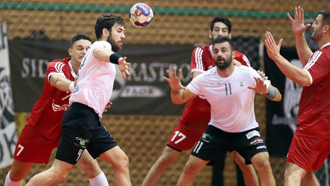 Απίστευτο: Παίκτης του Ολυμπιακού βρίζει αντεθνικά τον ΠΑΟΚ