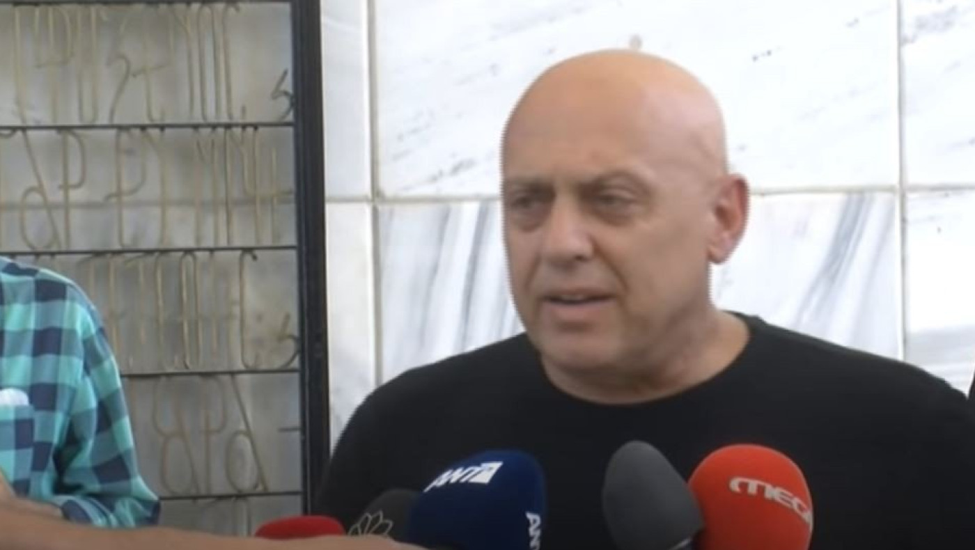 Συγκινημένος ο Ραπτόπουλος στην κηδεία του Αλέφαντου: «Ποδοσφαιρικός πατέρας μου...»