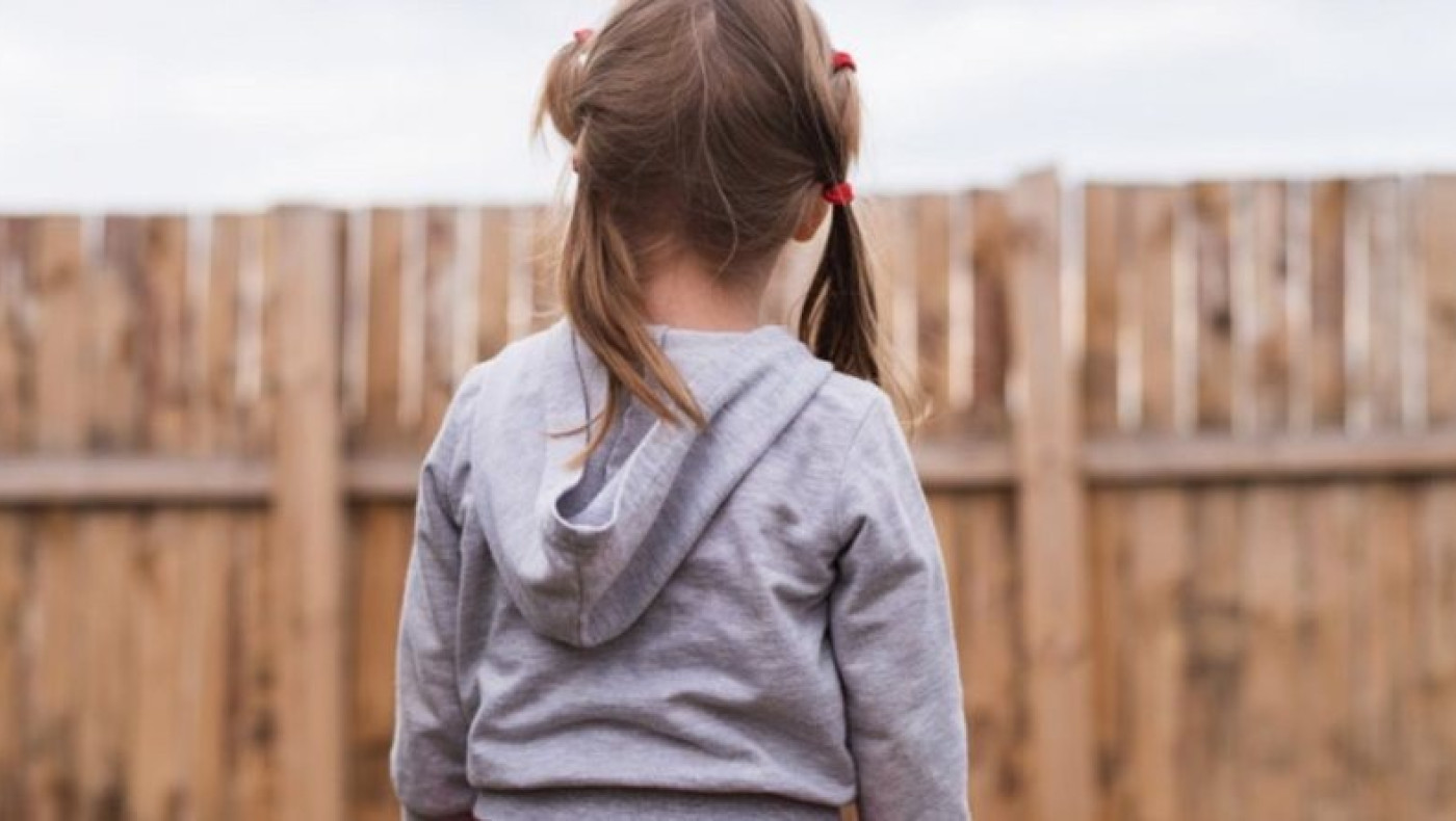 Ρόδος: Η 14χρόνη βγήκε με τους γονείς της και ο καθηγητής έκανε... σκηνή ζηλοτυπίας