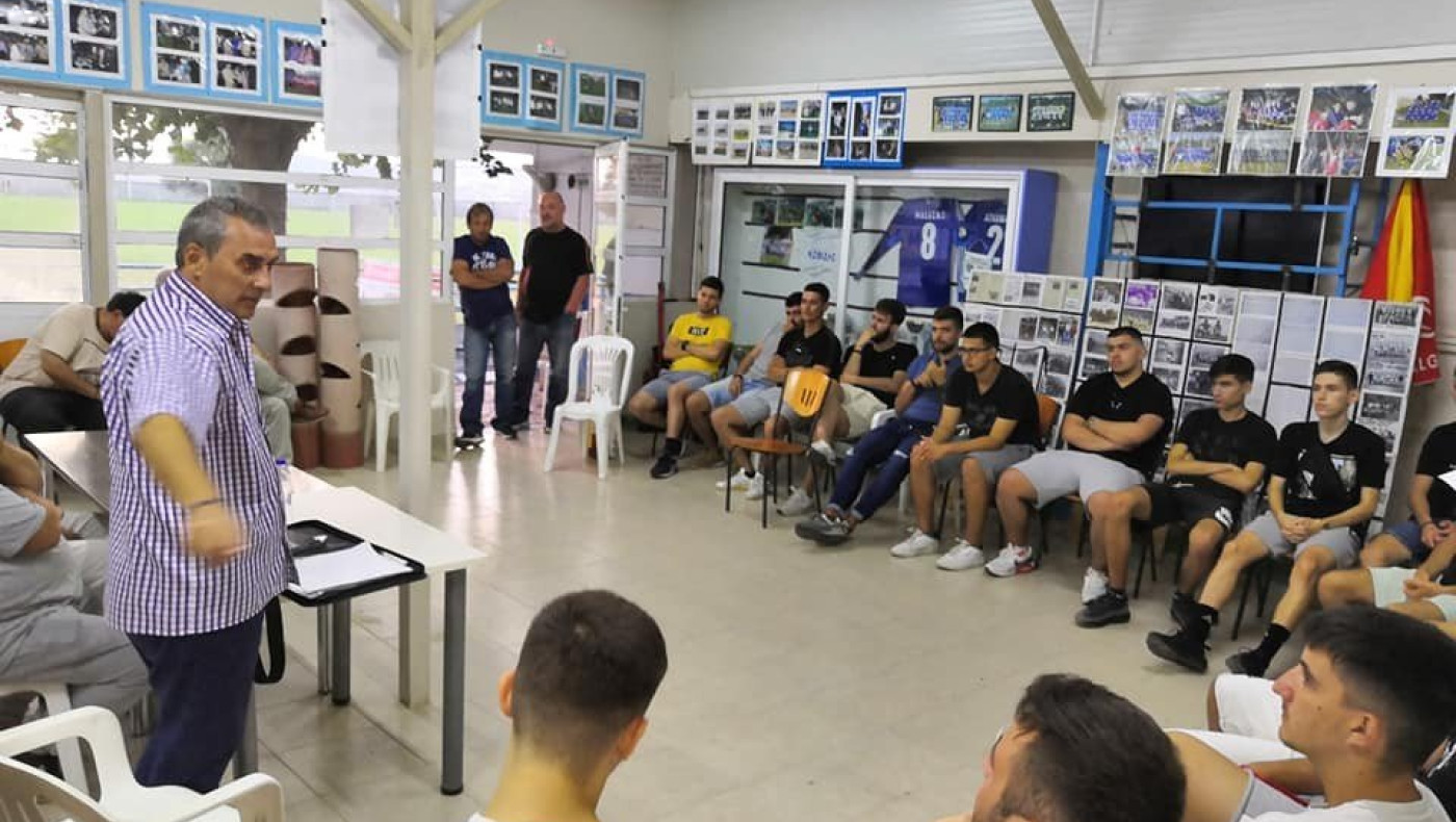 Γνωριμία στα Μετέωρα με τον νέο προπονητή