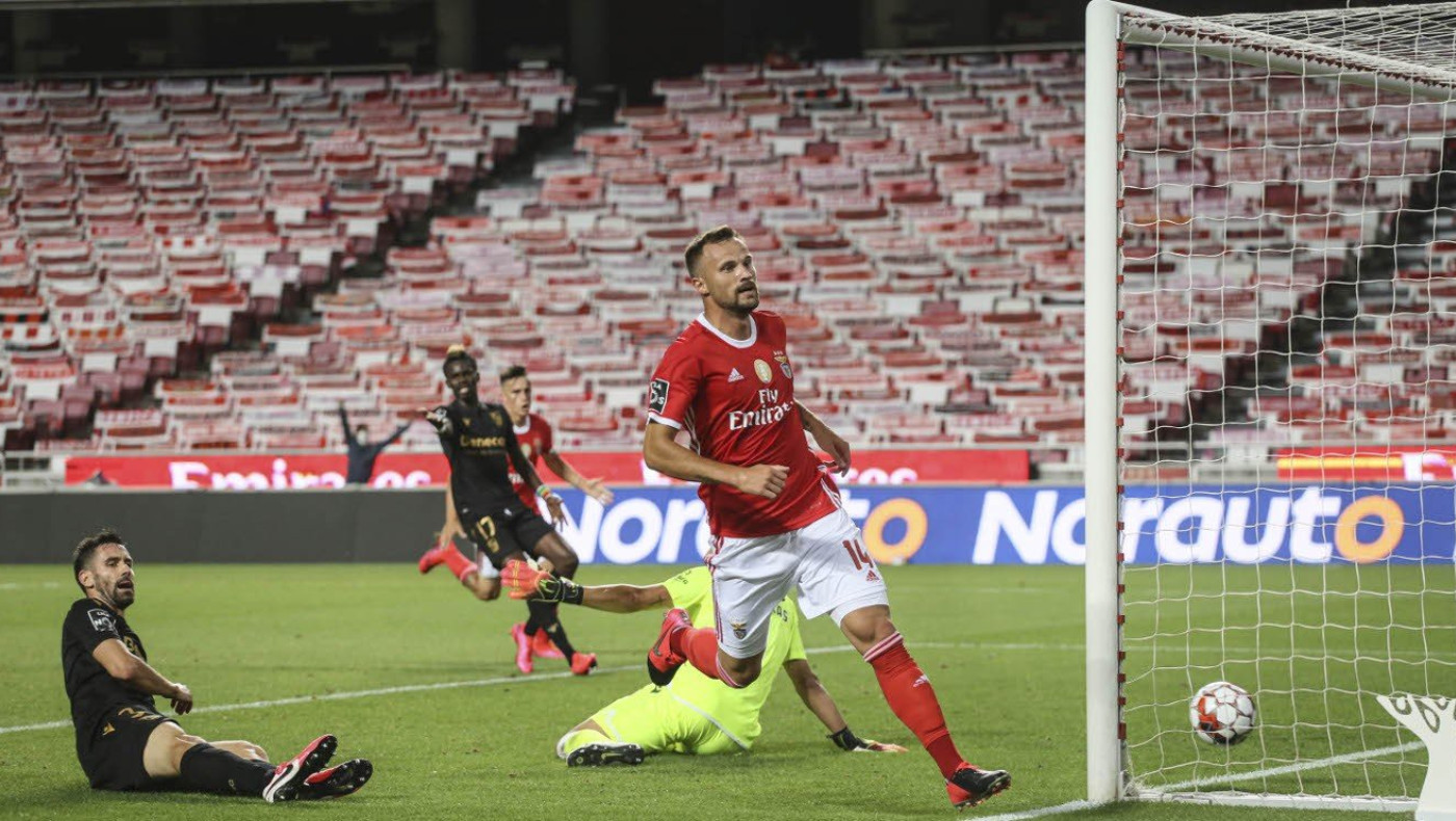 Όσο ζει, ελπίζει η Μπενφίκα