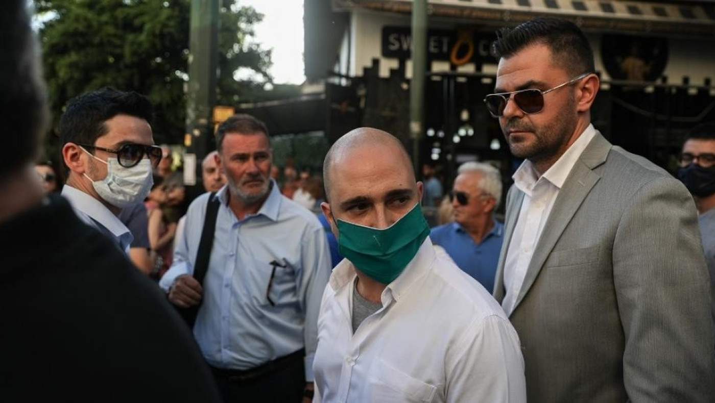 Μπογδάνος για Κασιδιάρη: «Το φάντασμα του Χίτλερ και οι ισλαμολάγνοι μπάχαλοι»