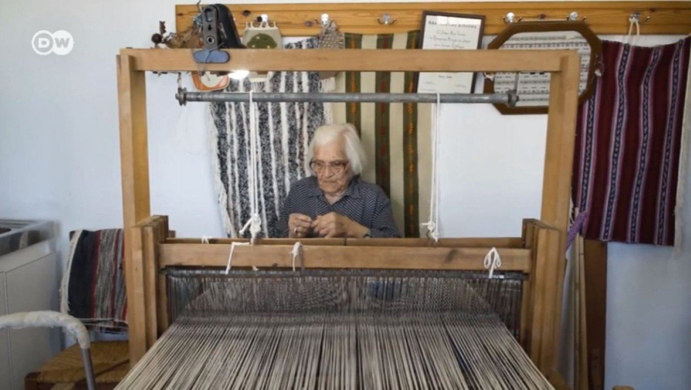 Το μυστικό μακροζωίας στην Ικαρία εξηγεί η γιαγιά Ιωάννα 109 ετών