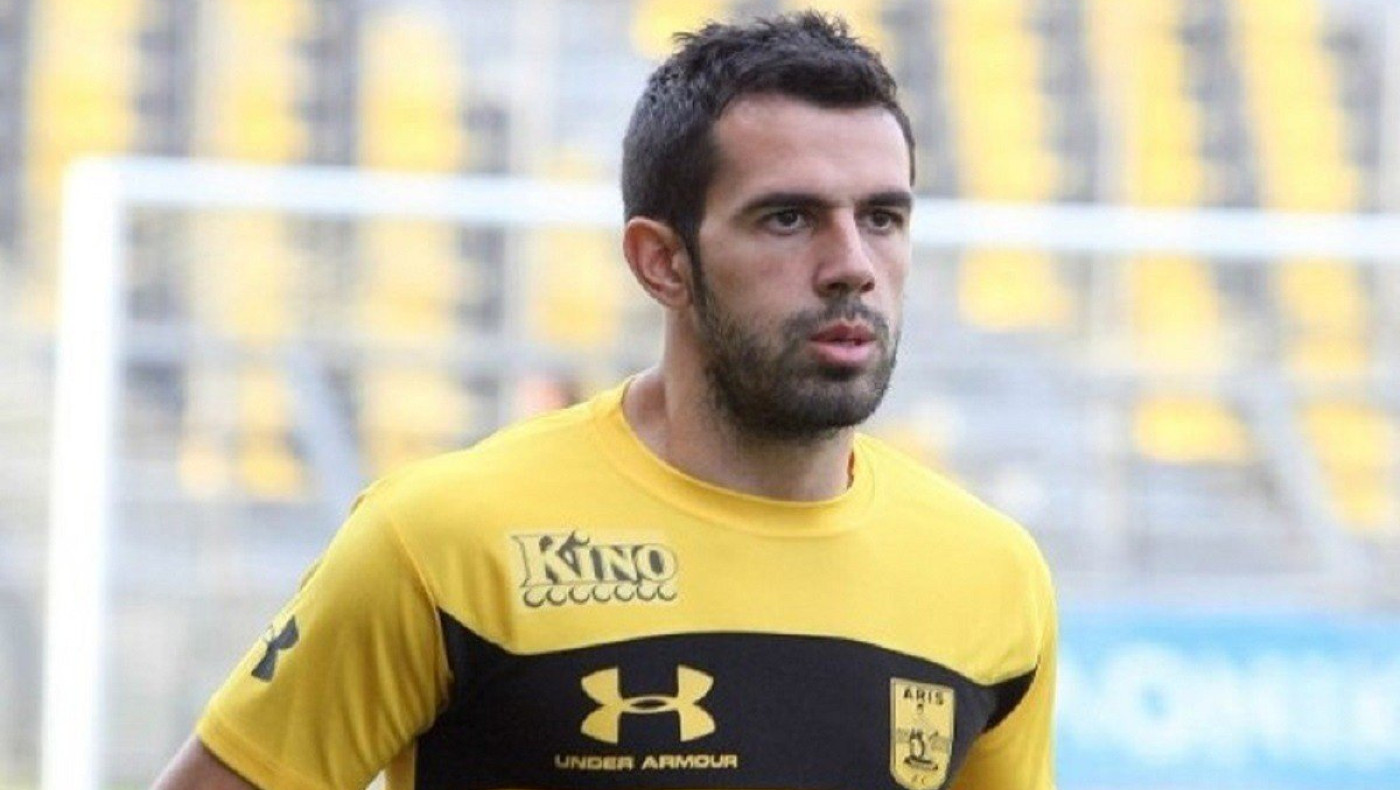 Σκληρά παζάρια Άρη με Πορτίγια ﻿