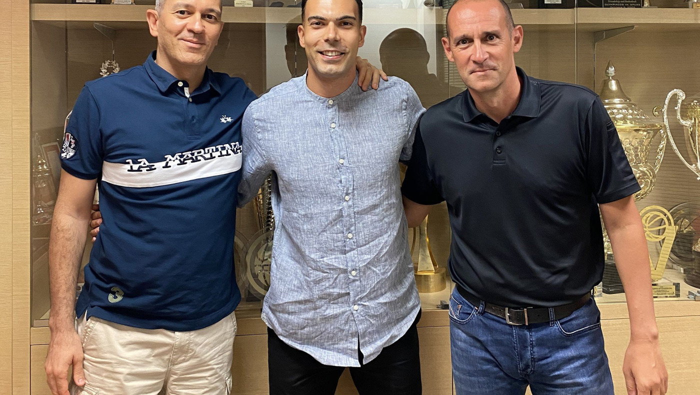 Επίσημο: Ο Σλούκας στον Ολυμπιακό