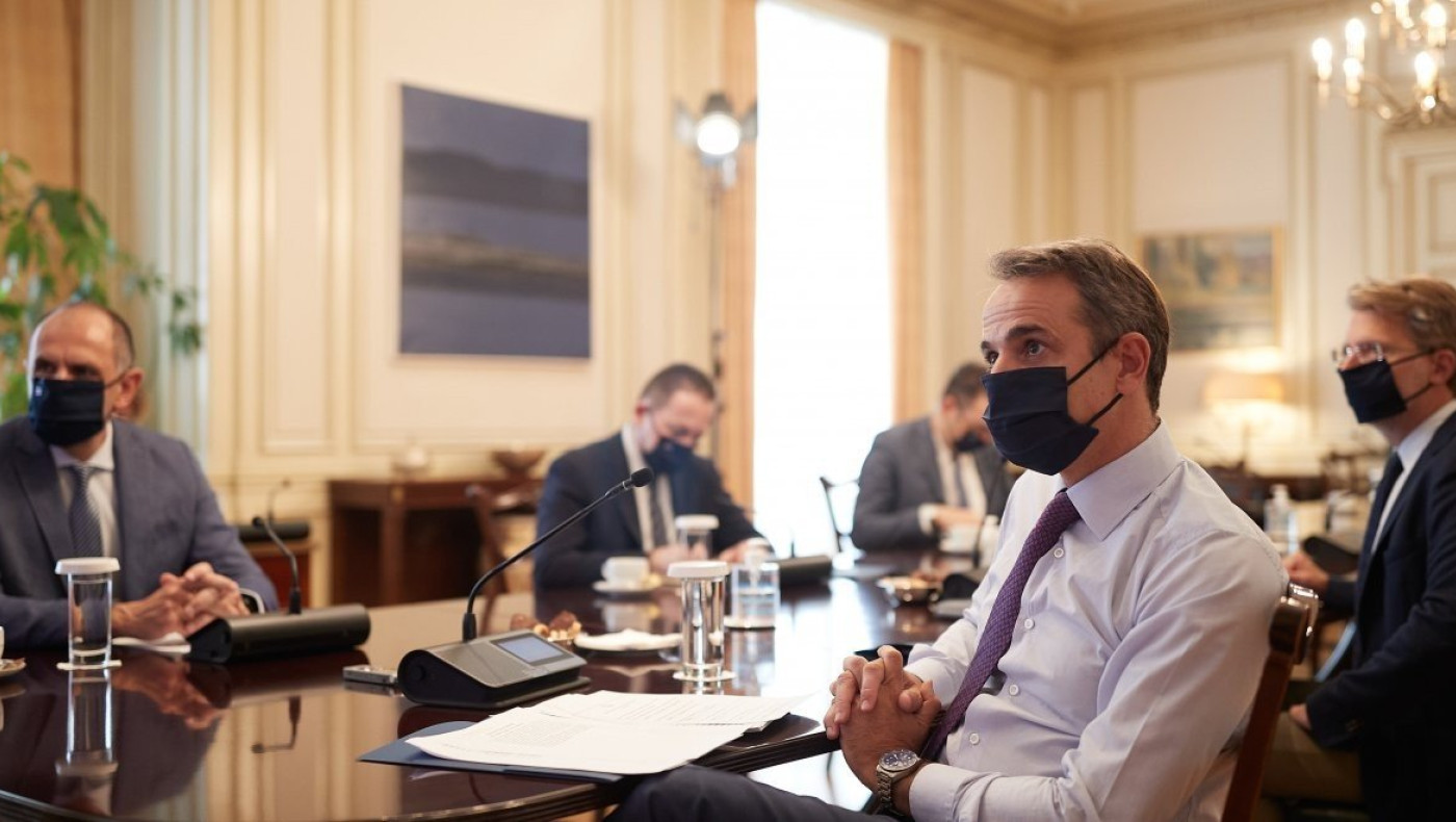 Κορωνοϊός: Στο τραπέζι επαναφορά των sms στο 13033 και τοπικά lockdown